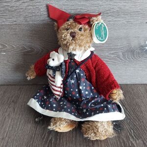 Betsy and Ross Bearington Collection 14" Plush Bear Patriotic Blue Red Outfit 